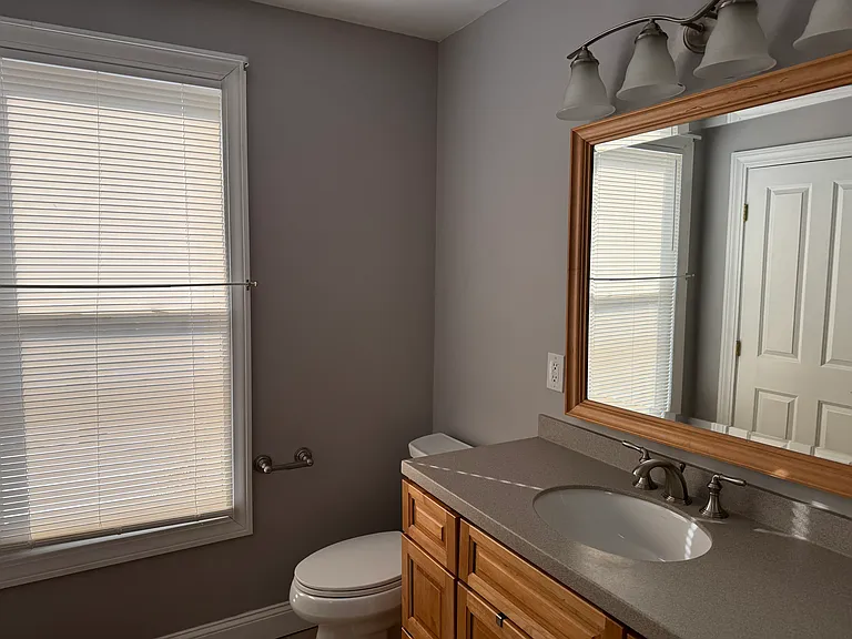 465 Hills St — Photo 29