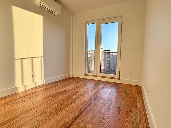 4th image of 1198 Bedford Ave #E