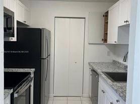 500 NE 2nd St
