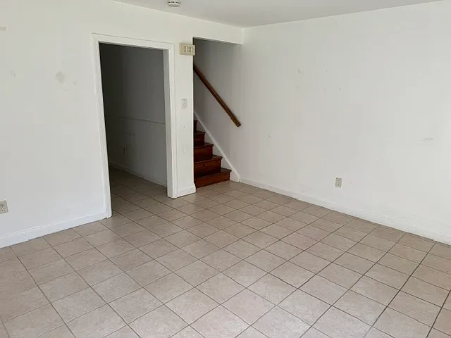 12 Ghost Pony Rd #D — Photo 2