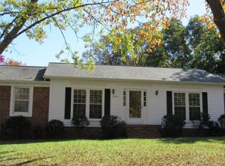 4502 Knightbridge Rd, Greensboro, NC 27455