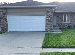 7425 S 16th St, Lincoln, NE 68512