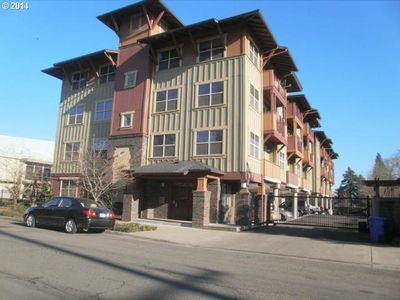 400 NE 100th Ave APT 302, Portland, OR, 97220