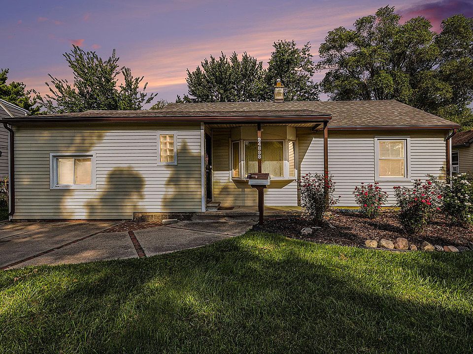 24898 Campbell Ave, photo 2
