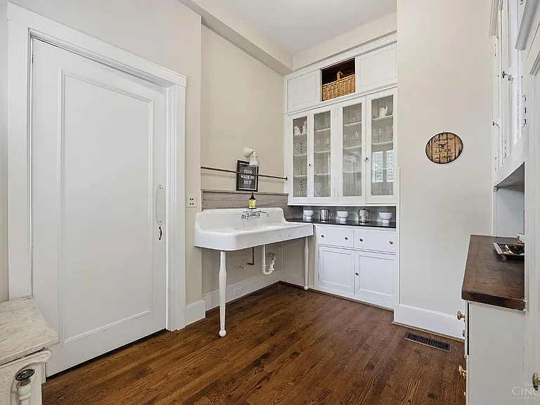 5 Garden Pl — Photo 31