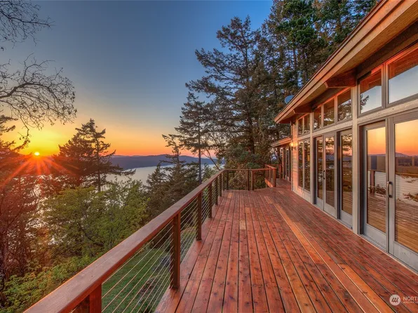 1143 Tomihi Drive, Orcas Island, WA 98245