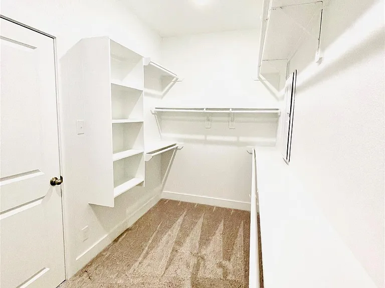 216 Catalina Cove Dr — Photo 17