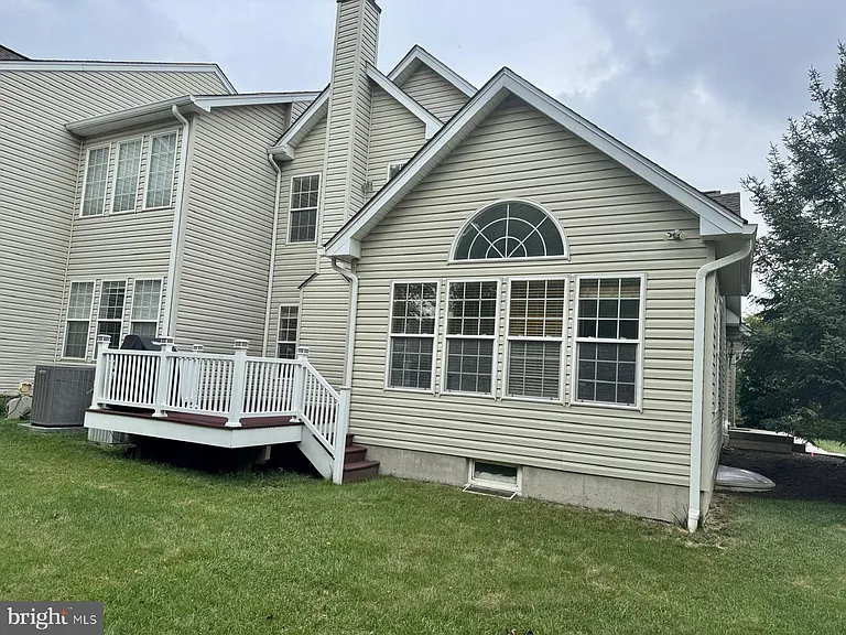 240 Torrey Pine Ct — Photo 42
