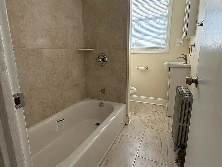 60 Vermont Ave #2 — Photo 8