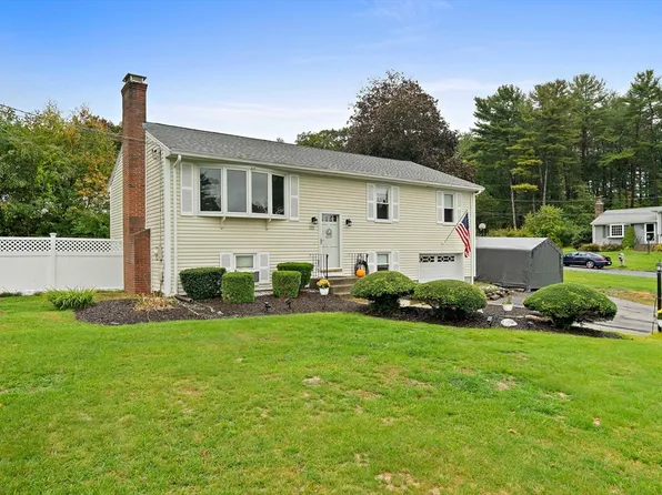 115 Westfield Dr, North Attleboro, MA 02760