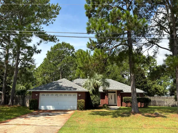 2013 Bahama Dr, Navarre, FL 32566