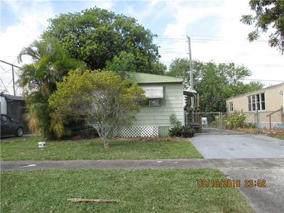 700 NW 219th Ave, Pembroke Pines, FL, 33029