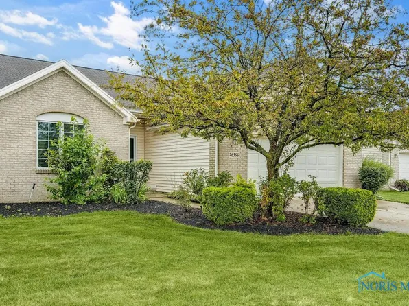 26356 E Wexford Dr, Perrysburg, OH 43551