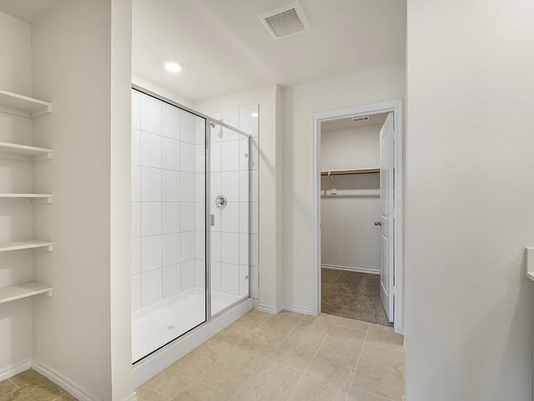 1558 Brooke Dr — Photo 13