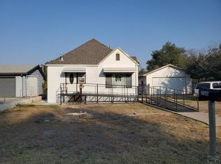 705 S 6th St, Lamar, CO 81052