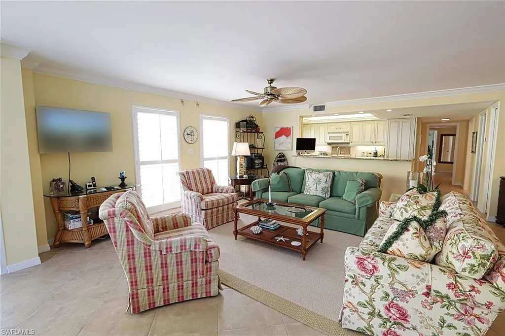 Building Photo - 3483 Gulf Shore Blvd N #105
