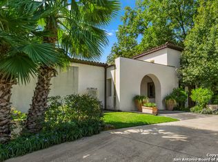 530 Geneseo Rd, Terrell Hills, TX 78209