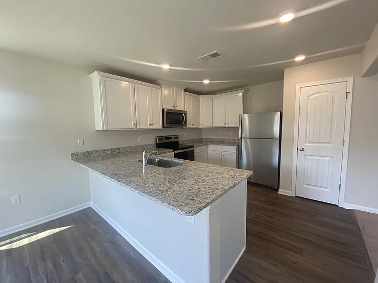 9354 Creedmore Hills Dr — Photo 6