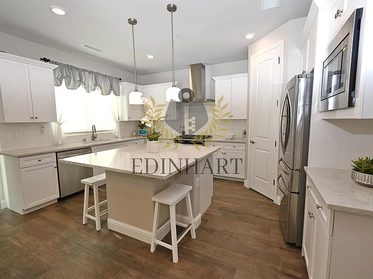 1439 E Via Albero Dr — Photo 9