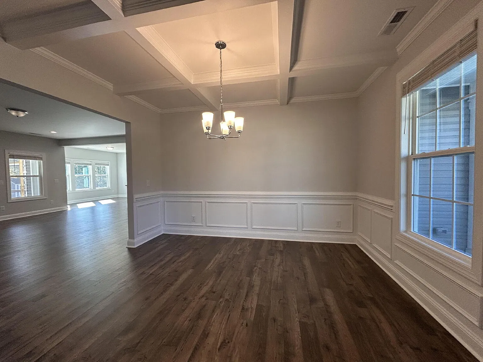 4 bed, 3.5 bath, 3467 sqft, $2,850 — Photo 3