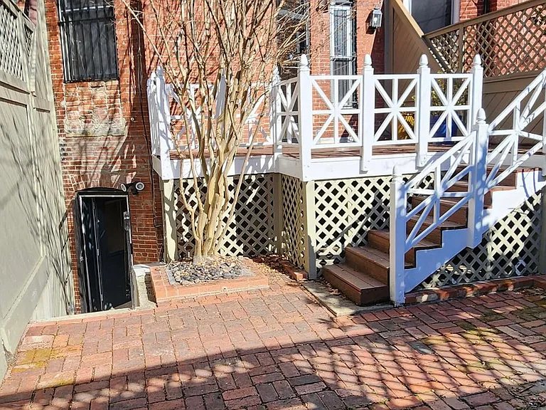 1758 Swann St NW #B — Photo 14
