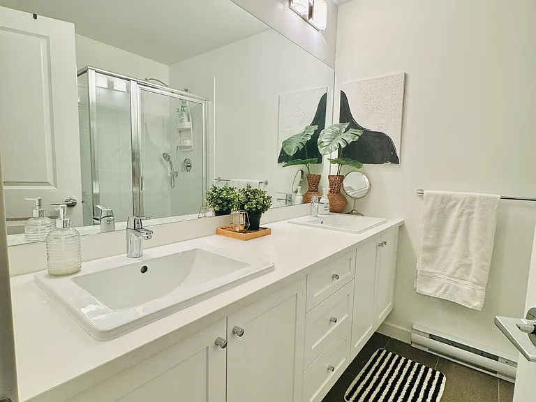 15815 85th Ave #201 — Photo 11