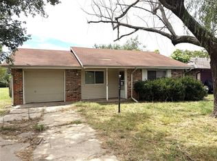1819 W Midland St, Shawnee, OK 74804