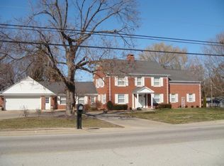 1900 Mound Rd, Jacksonville, IL 62650