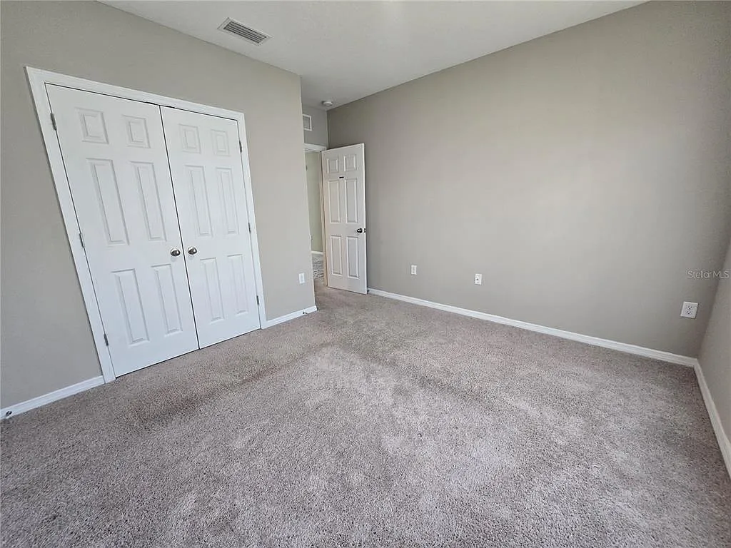 5 bed, 3.0 bath, 2885 sqft, $2,600 — Photo 4