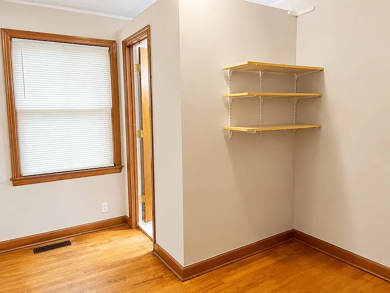 3330 Sharon Dr — Photo 24