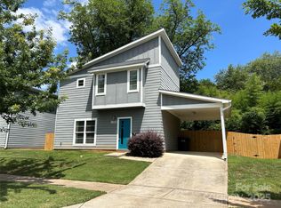 1526 Wembley Dr, Charlotte, NC 28205