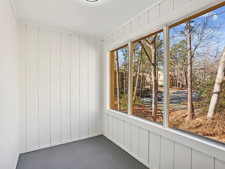 The Overlook Sandy Springs — Photo 38