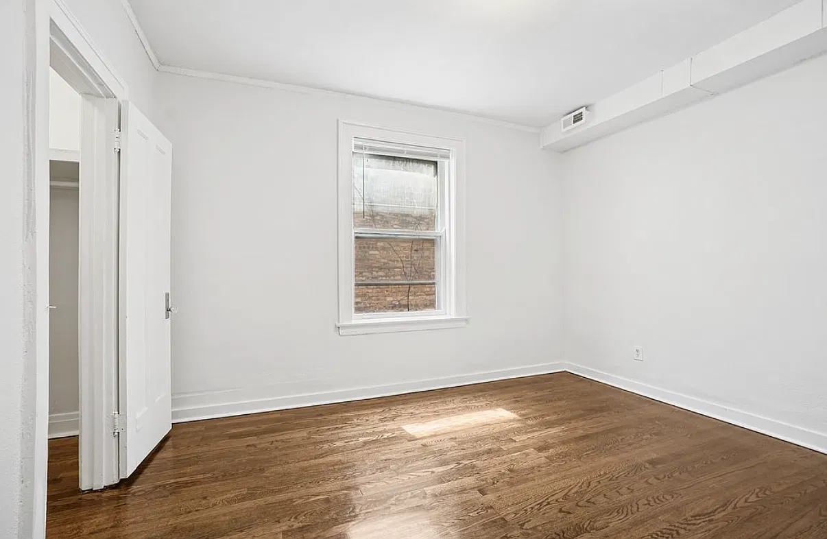 3 bed, $2,450 — Photo 4