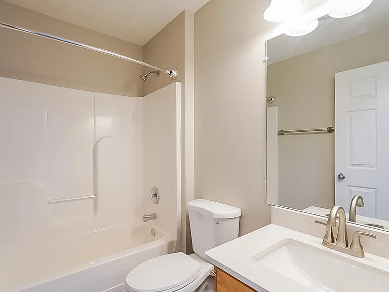 1802 Cabe Ct — Photo 16