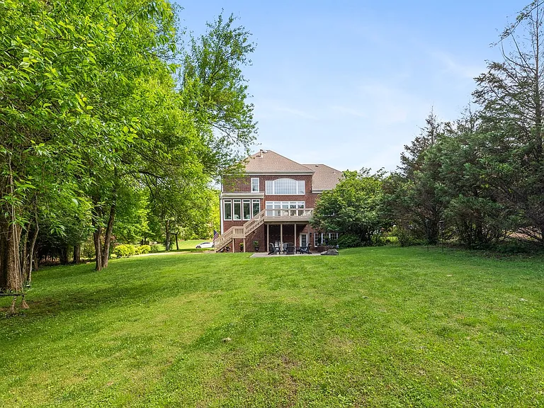 9435 Norwood Dr — Photo 72