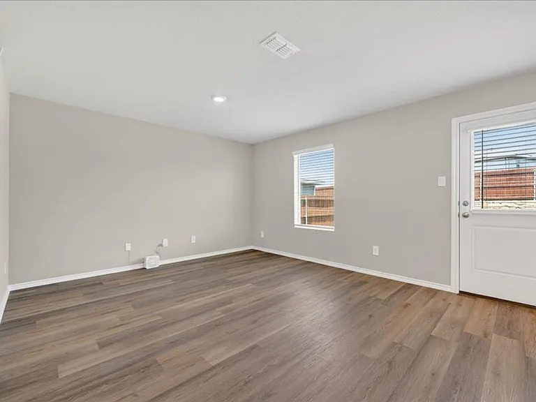 5568 Corduroy Rd — Photo 9