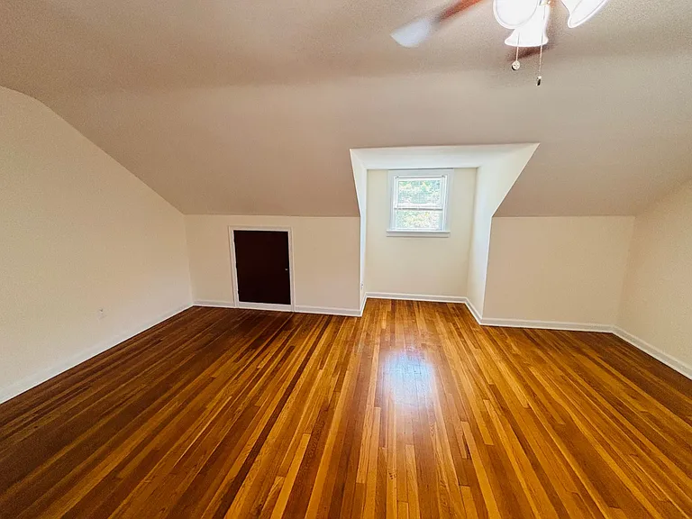 75 Elm Ave — Photo 2