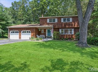 23 Bosko Dr, East Brunswick, NJ 08816