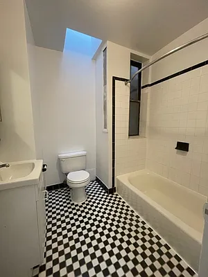 Rented by Best Apartments North Inc | media 29