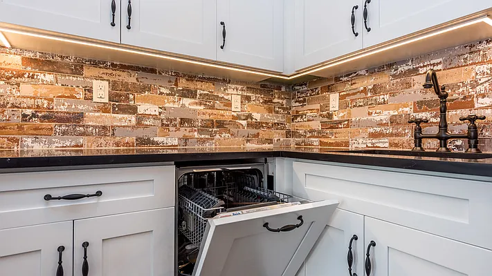 Rented by Nooklyn NYC LLC | media 33