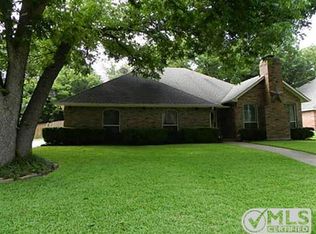 354 Meadowcreek Dr, Duncanville, TX 75137