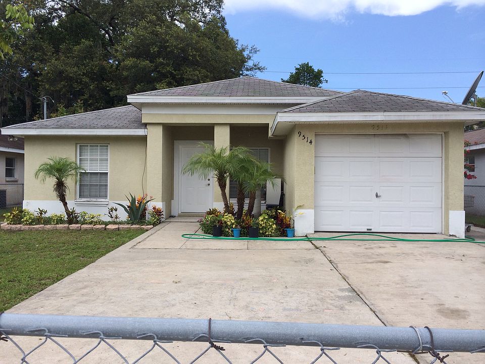 1st image of 9514 N Oakleaf Ave