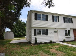 490 W Duck Creek Rd, Clayton, DE 19938