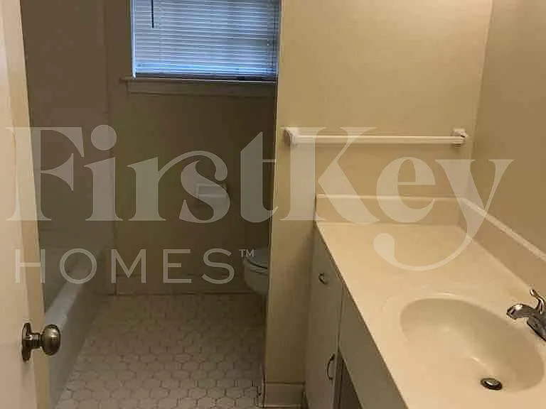 5712 Fox Bend Ave — Photo 8