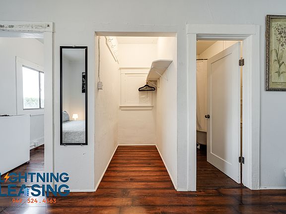 5th image of 1422 Flower St #18D