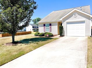 2520 Renard Rd, Greensboro, NC 27406