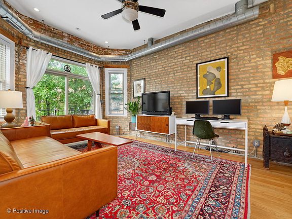 4th image of 1645 W Pratt Blvd APT 3A
