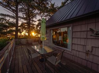 841 SW 65th St, Lincoln City, OR 97367