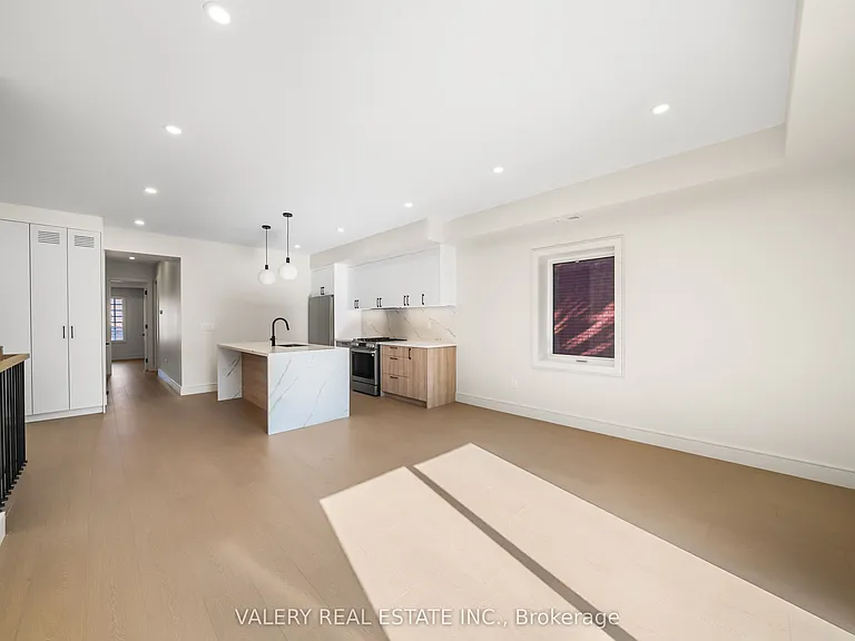131 Dovercourt Rd #2 — Photo 9