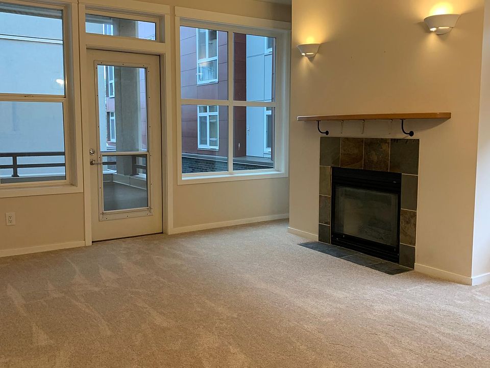 1st image of 10045 NE 1st St APT 425
